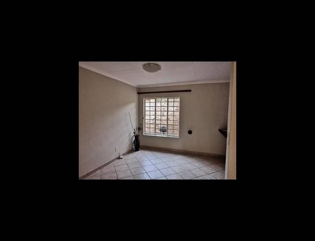 3 BEDROOM SIMPLEX TO LET IN THE WILDS